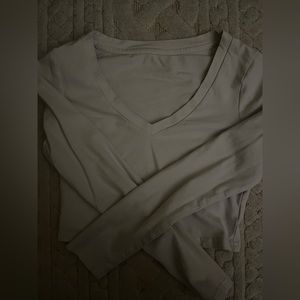white long sleeve crop top